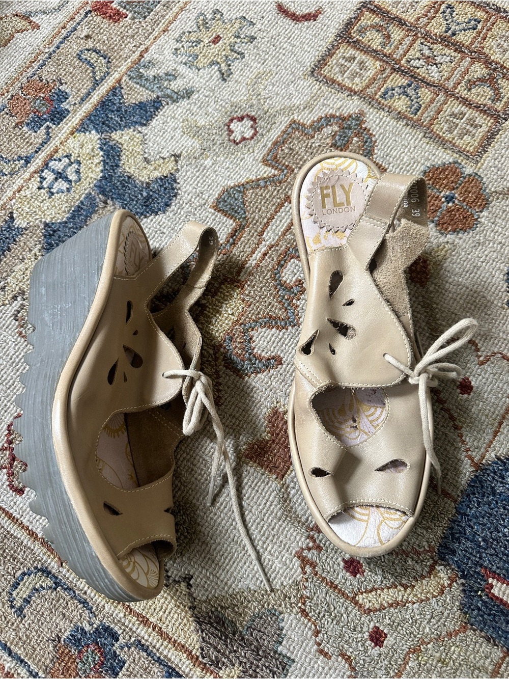 Fly London Light Tan Lace Up Wedge sz 39